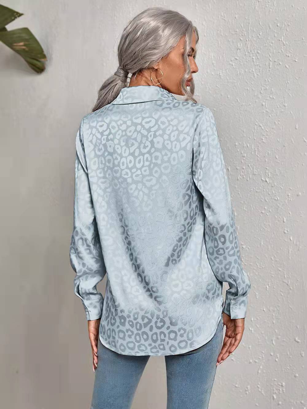 Women's Clothing Tops Blouses Women's Spring Summer New Style Collar Button-Up Leopard Print Jacquard Shirt Elegant Commuting Long-Sleeved Shirt