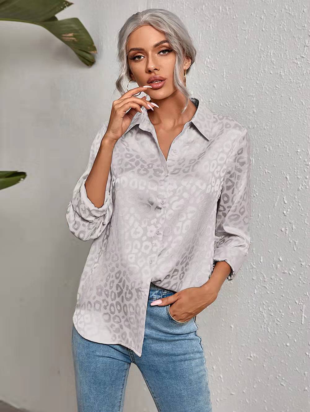Women's Clothing Tops Blouses Women's Spring Summer New Style Collar Button-Up Leopard Print Jacquard Shirt Elegant Commuting Long-Sleeved Shirt