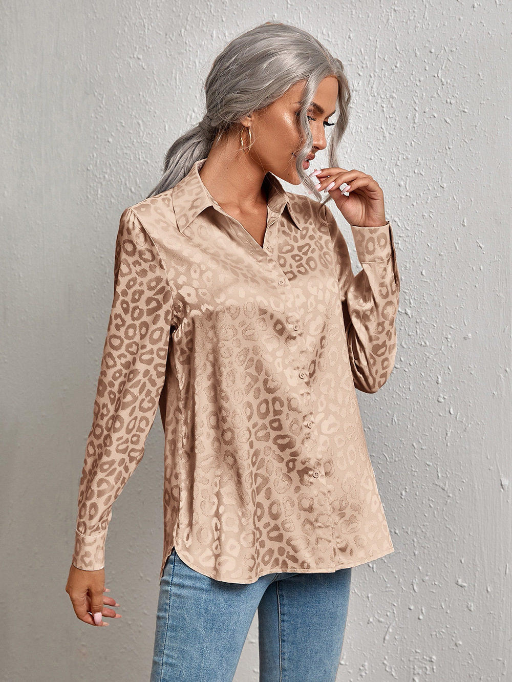Women's Clothing Tops Blouses Women's Spring Summer New Style Collar Button-Up Leopard Print Jacquard Shirt Elegant Commuting Long-Sleeved Shirt
