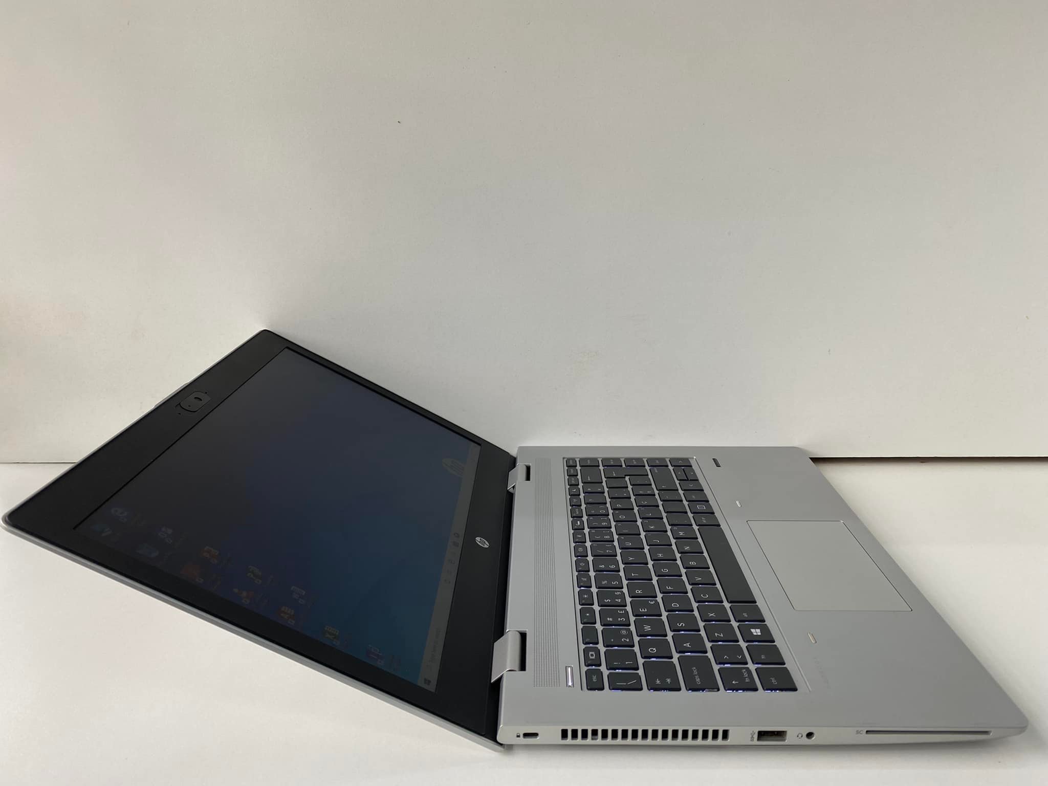 HP ProBook 640 G4/G5 Intel Core i5 8th Gen 8GB RAM 256GB SSD 14 Inches HD Window 11 Pro, Office 2021 Laptop + Free Bag  - Business Notebook Laptop  (Refurbished Grade A) Silver