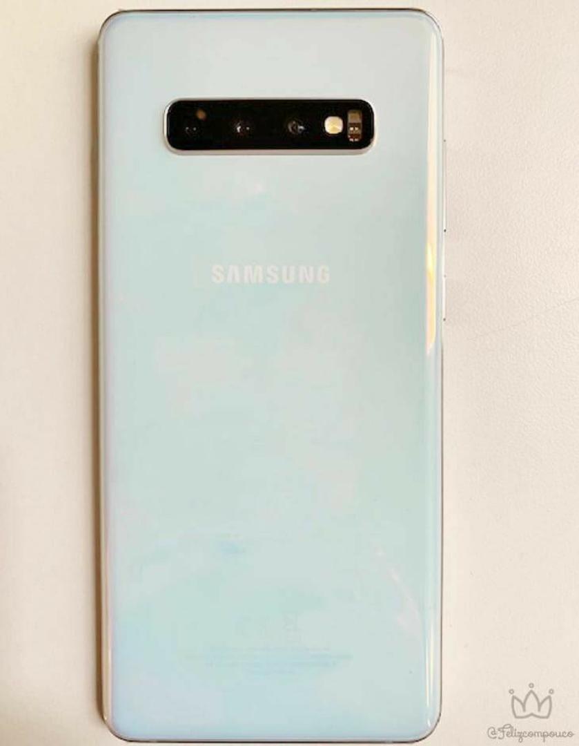 Samsung Galaxy s10 (refurbished) DUAL SIM ,8GB RAM 512gb internal ,(WITHOUT FINGERPRINT) clean piece ,no dot or lines