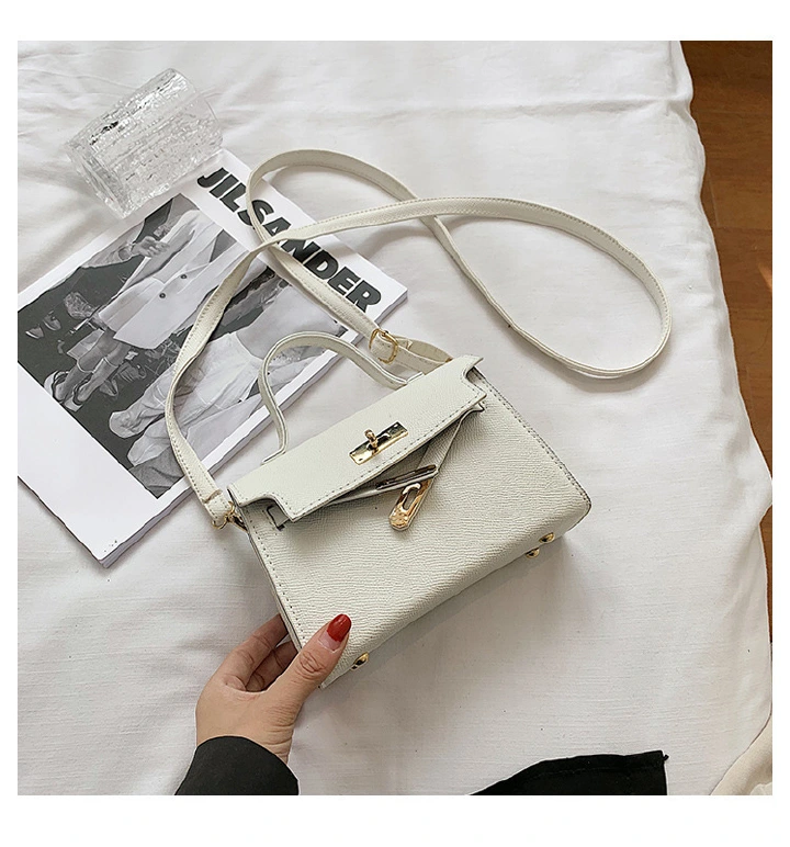 Fashionable checkered embroidered single shoulder bag, new retro texture small square bag, stylish and simple handbag