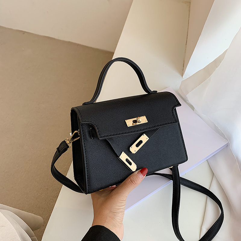 Fashionable checkered embroidered single shoulder bag, new retro texture small square bag, stylish and simple handbag