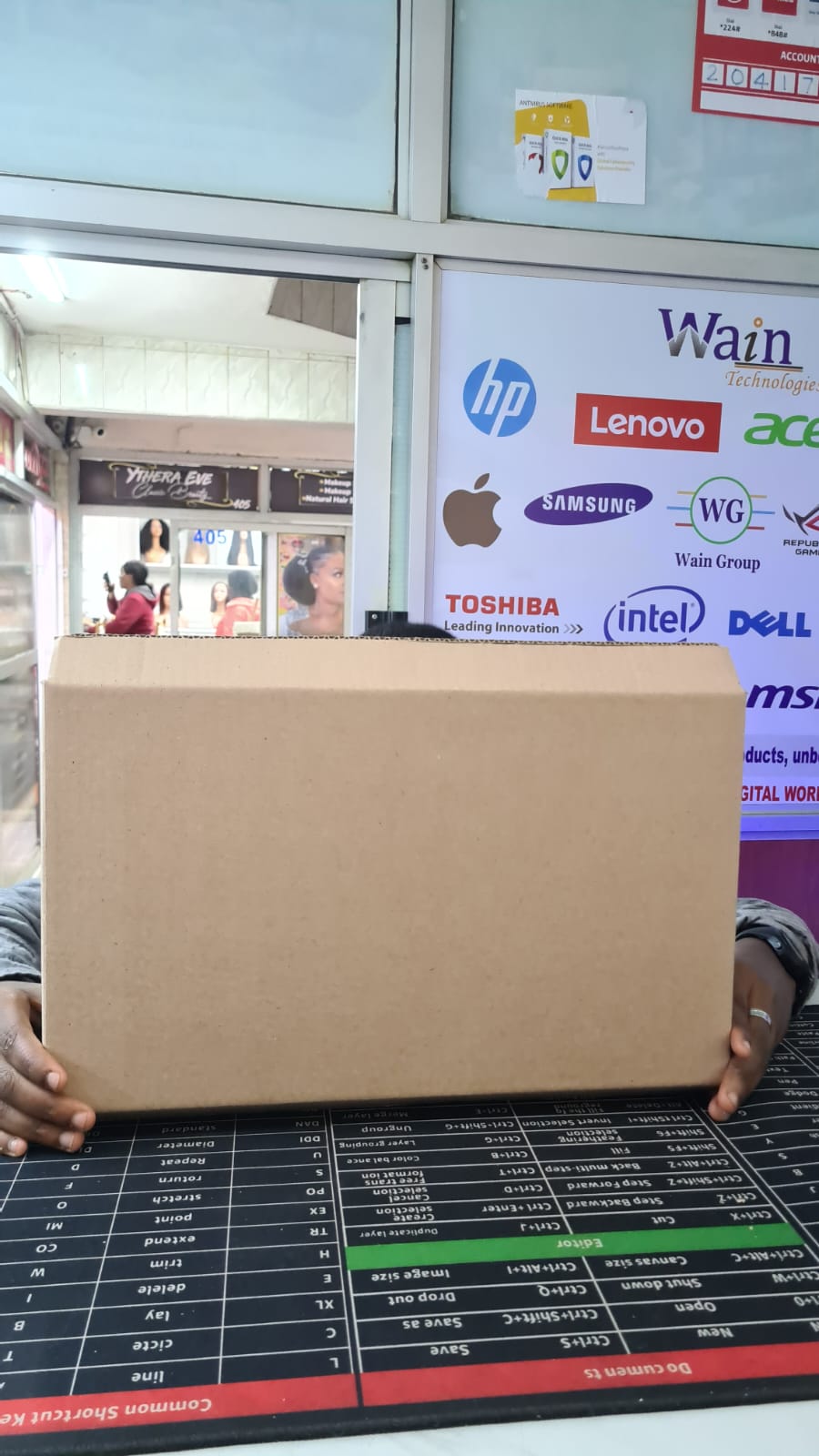 Heavy-Duty Corrugated Shipping Box for Laptops (1 Pack / 5 Pack / 10 Pack Wholesale)