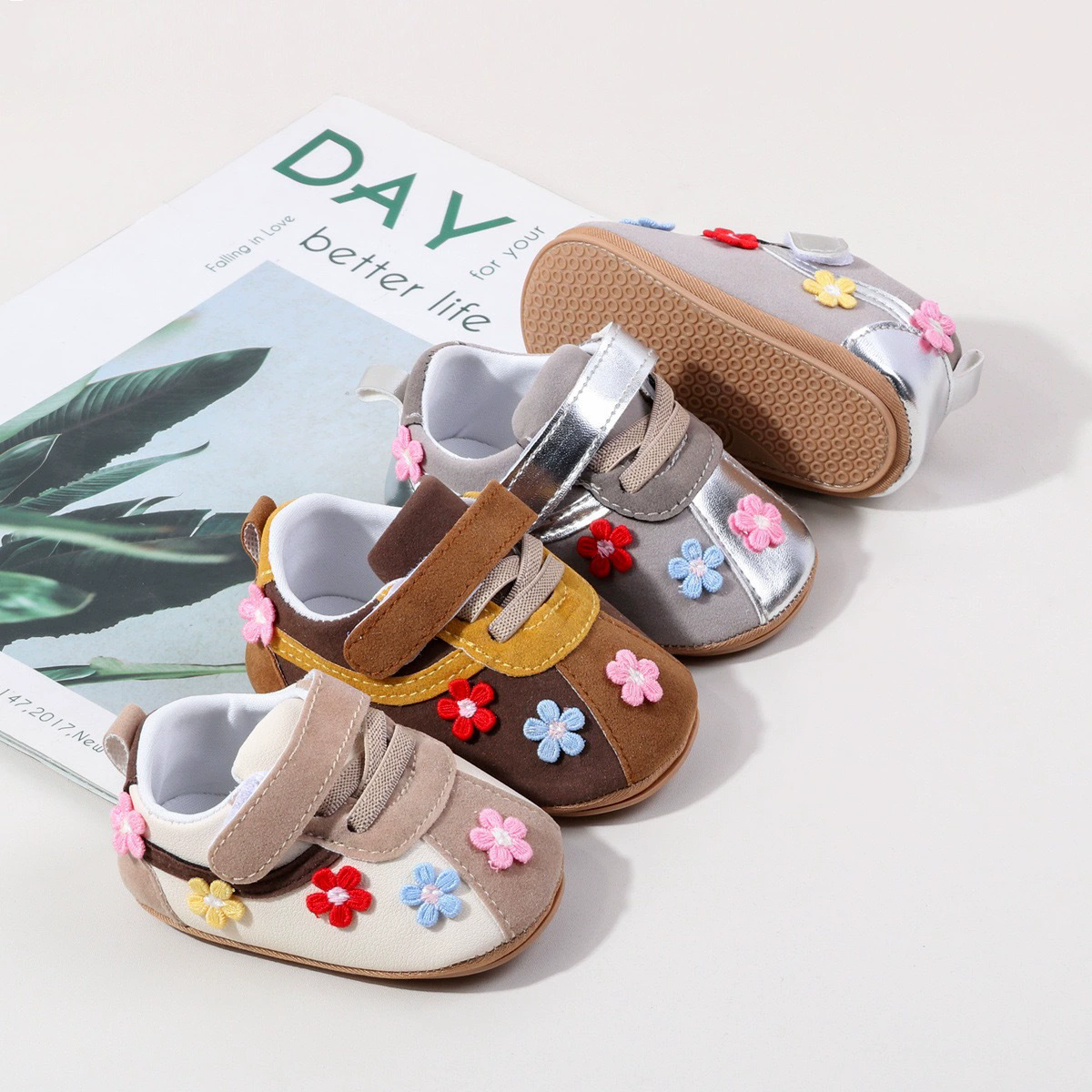 Spring And Autumn Baby Unisex First Walking Toddler Shoes For 0-18 Months Flower Design Cute And Funny Soft PVC Sole Hook Loop