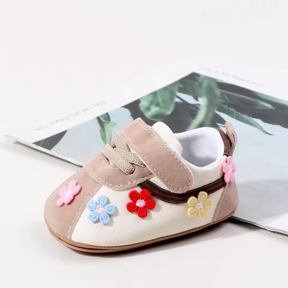 Spring And Autumn Baby Unisex First Walking Toddler Shoes For 0-18 Months Flower Design Cute And Funny Soft PVC Sole Hook Loop