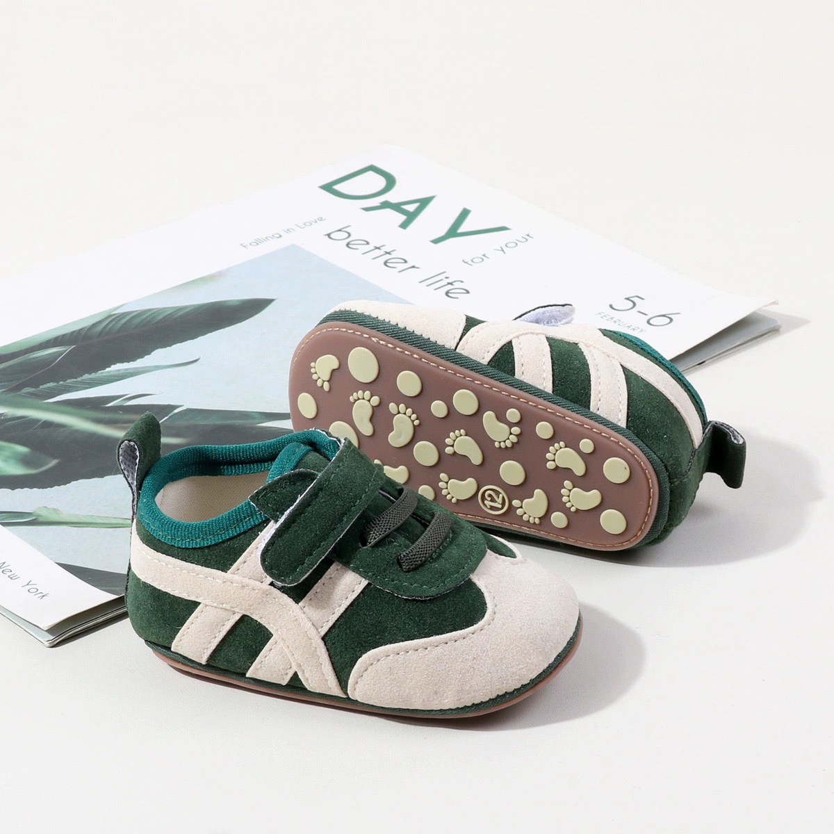 New Spring and Autumn Infant Soft Bottom Anti slip Color blocked Sports Shoes with Rubber Bottom Velcro