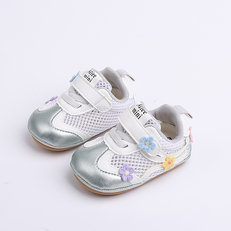 Spring and summer baby girls 0-12 months old, breathable and non slip mesh walking shoes with heels that do not fall off