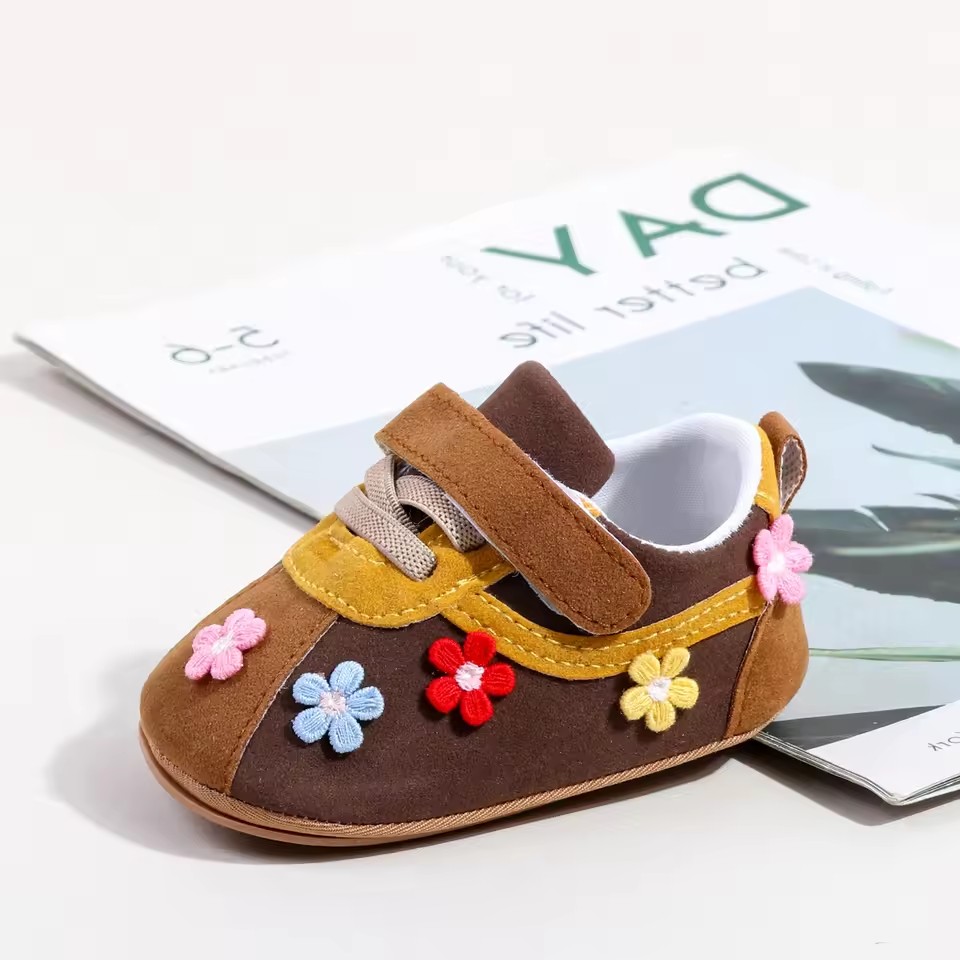 Spring And Autumn Baby Unisex First Walking Toddler Shoes For 0-18 Months Flower Design Cute And Funny Soft PVC Sole Hook Loop