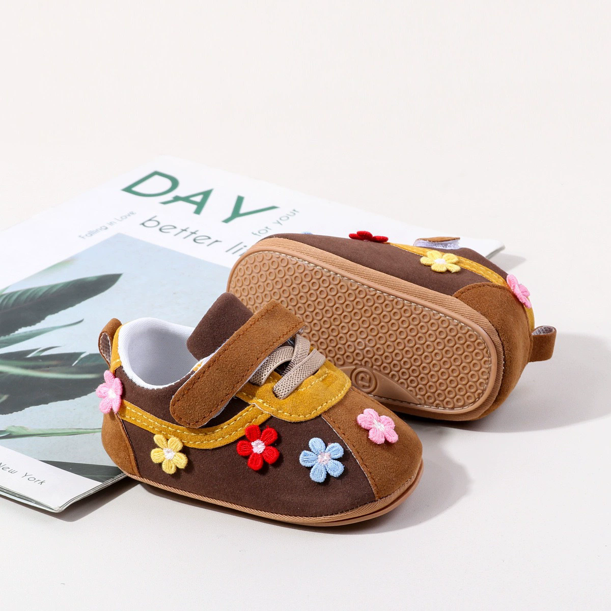 Spring And Autumn Baby Unisex First Walking Toddler Shoes For 0-18 Months Flower Design Cute And Funny Soft PVC Sole Hook Loop