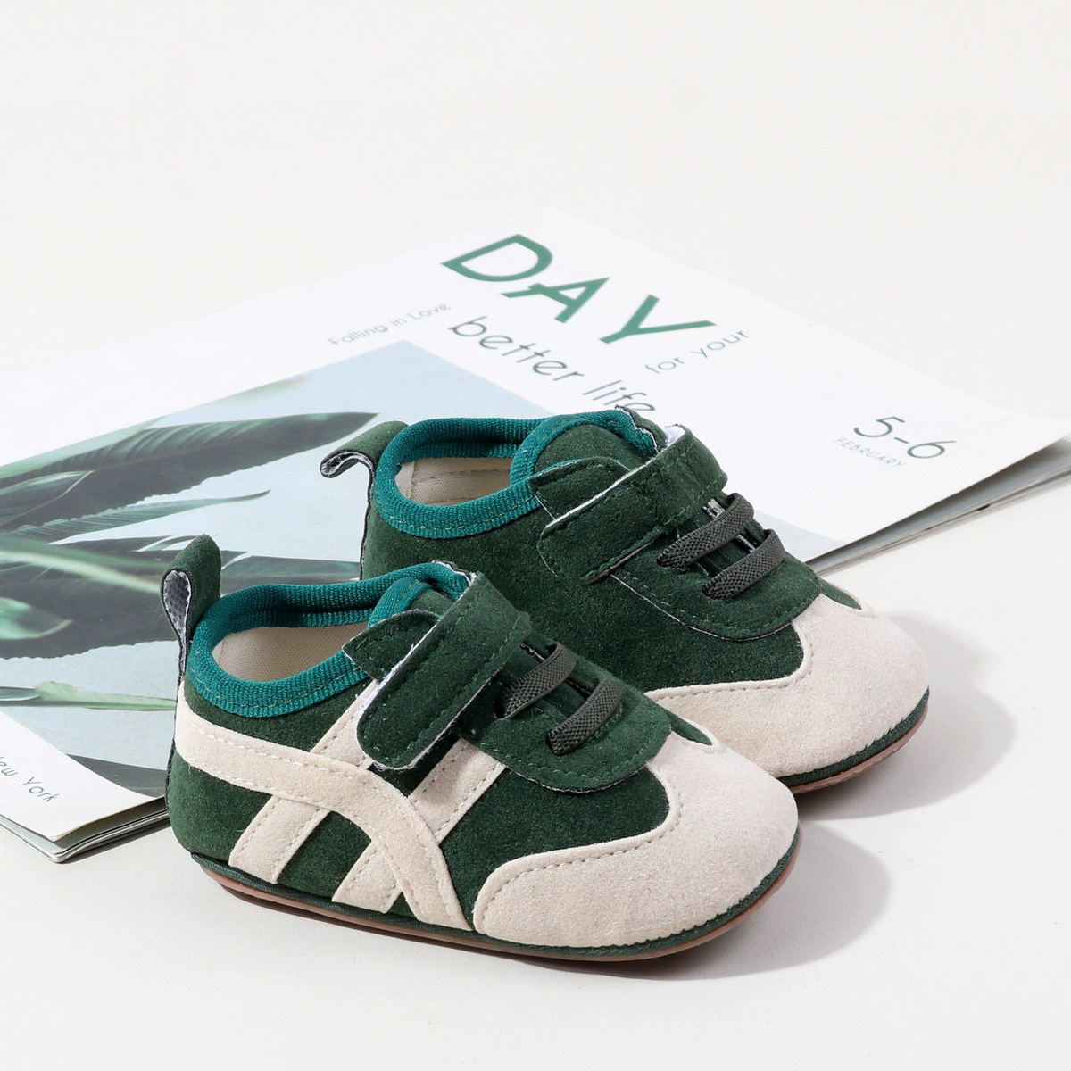 New Spring and Autumn Infant Soft Bottom Anti slip Color blocked Sports Shoes with Rubber Bottom Velcro