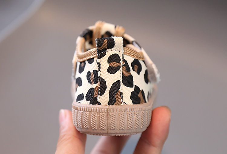 New Baby Girl Shoes Trendy Fashion Versatile Walker Soft Soled Comfort Casual Canvas Shoe Breathable Leopard Pattern Boys Shoes