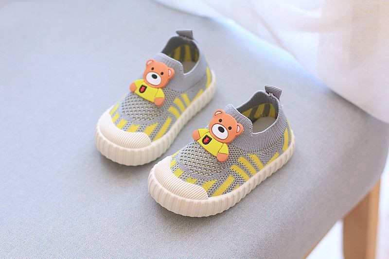 Spring/Summer New Style 1-3 Year Old Boys and Girls Baby Mesh Shoes Breathable Baby Soft soled Sneakers
