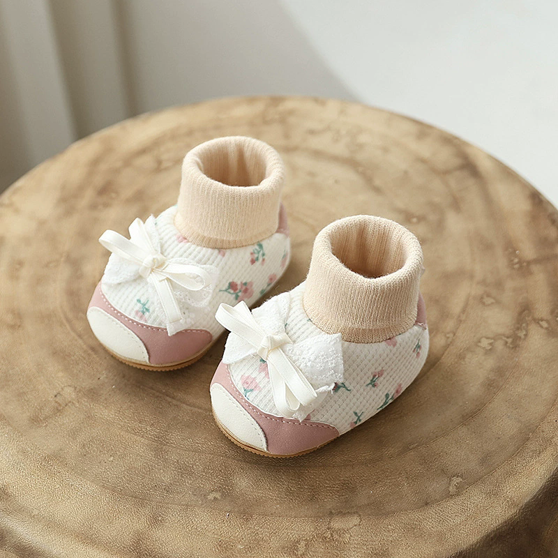 Winter baby shoes 0-1 years, 3-6-9 months, female baby anti slip princess cotton shoes, socks