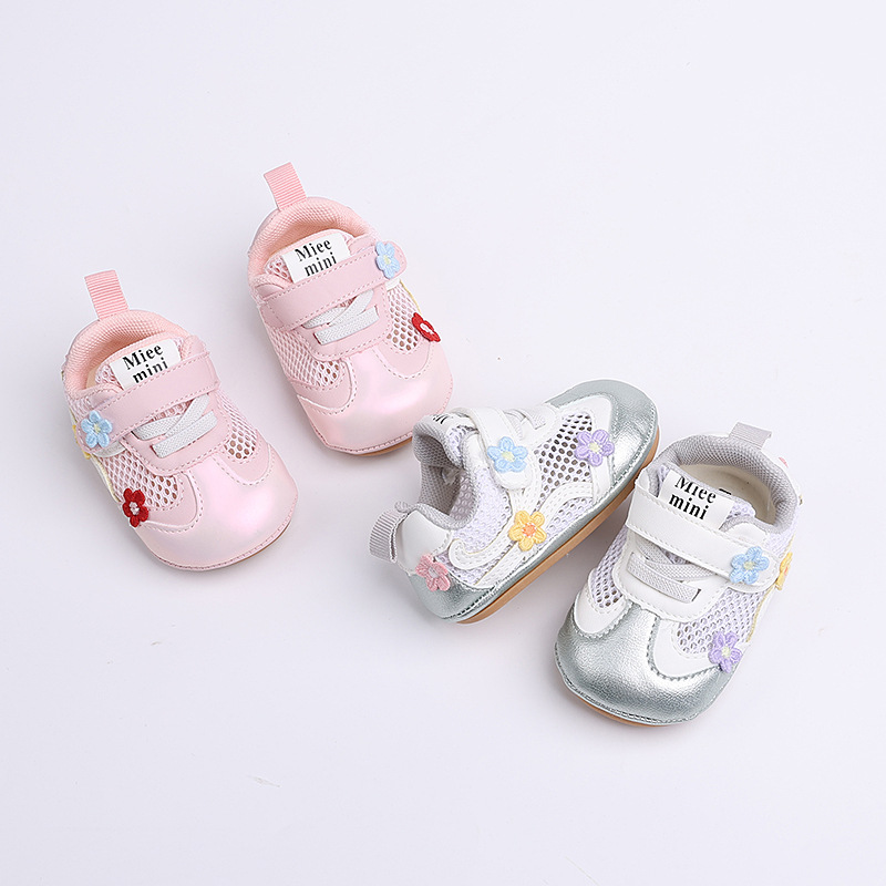 Spring and summer baby girls 0-12 months old, breathable and non slip mesh walking shoes with heels that do not fall off