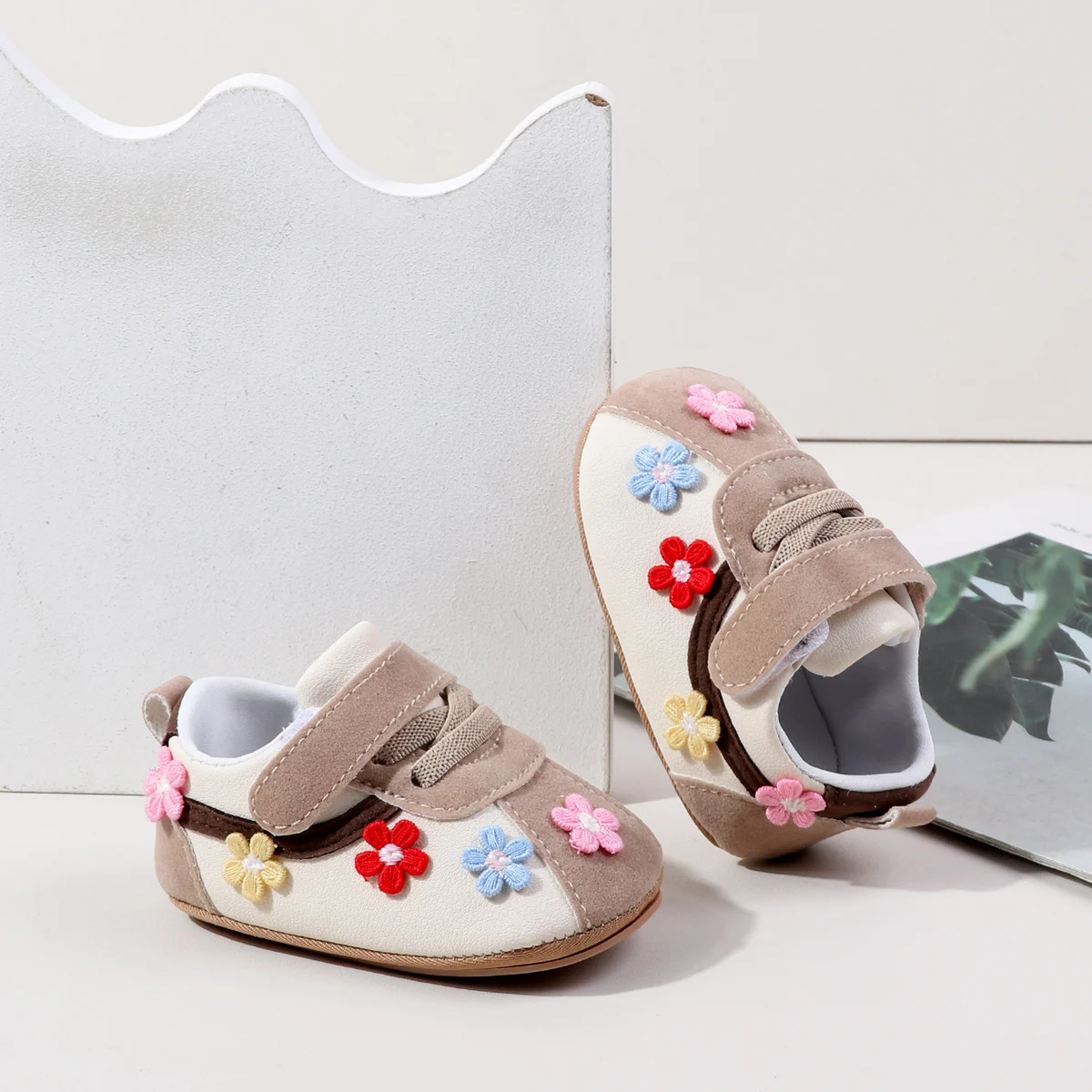 Spring And Autumn Baby Unisex First Walking Toddler Shoes For 0-18 Months Flower Design Cute And Funny Soft PVC Sole Hook Loop