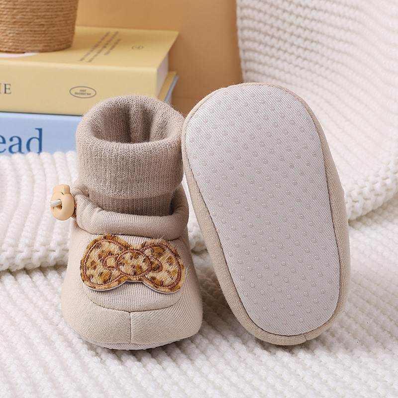 Spring new baby shoes for both men and women, cartoon cute soft soled front single shoes