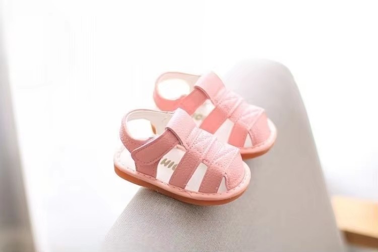 2026 New Squeaky Infant Toddler Walking Sandals Unisex Kids Closed Toe Non-Slip Soft Sole Summer