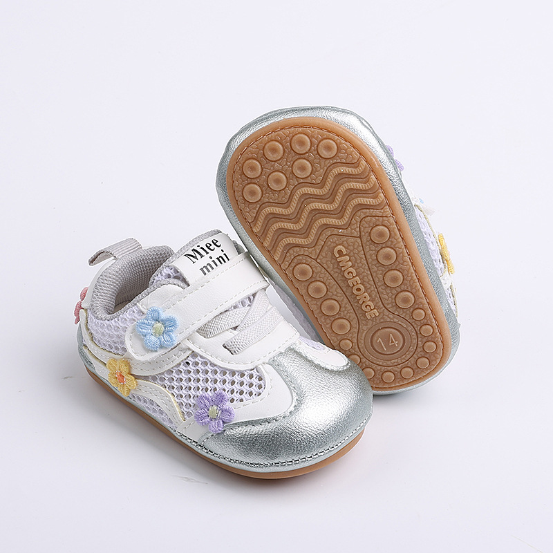 Spring and summer baby girls 0-12 months old, breathable and non slip mesh walking shoes with heels that do not fall off