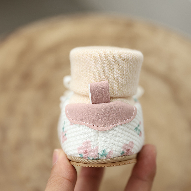 Winter baby shoes 0-1 years, 3-6-9 months, female baby anti slip princess cotton shoes, socks