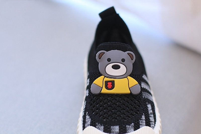 Spring/Summer New Style 1-3 Year Old Boys and Girls Baby Mesh Shoes Breathable Baby Soft soled Sneakers