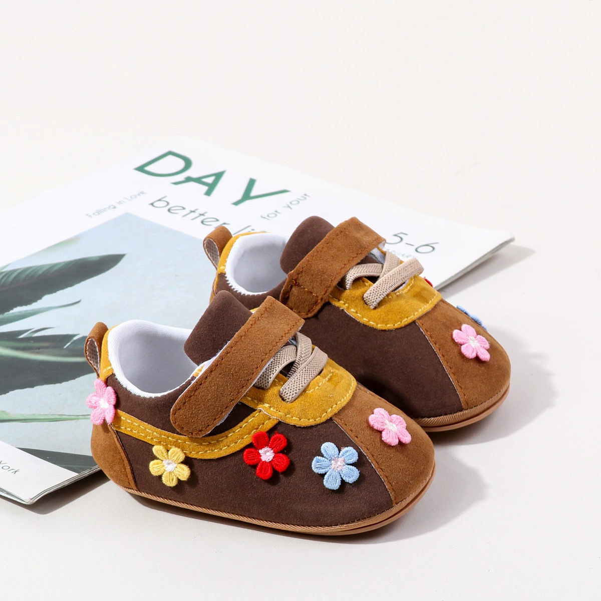Spring And Autumn Baby Unisex First Walking Toddler Shoes For 0-18 Months Flower Design Cute And Funny Soft PVC Sole Hook Loop