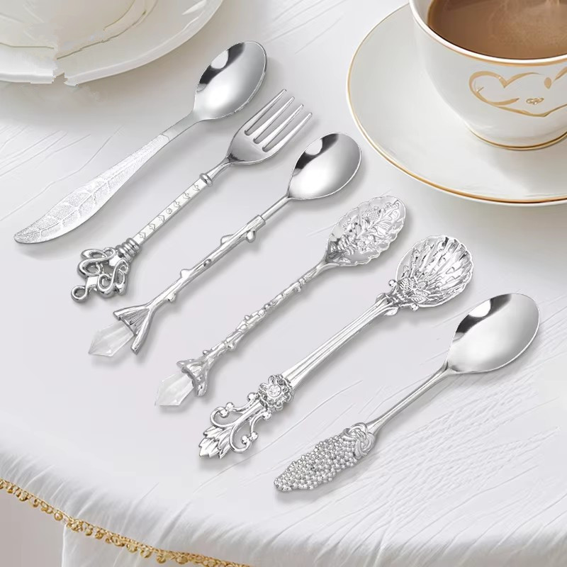 6PCs Vintage Palace Coffee Spoon Set Home Tableware Kitchen Gadget Set Ice Cream Jam Dessert Spoon Afternoon Tea Decor Tool Gift