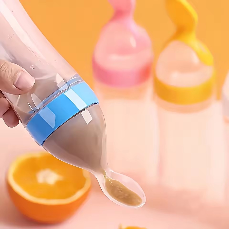 Squeezing Feeding Bottle Silicone Newborn Baby Training Rice Cereal Food Spoon Supplement Feeder Safe Useful Tableware for Kids
