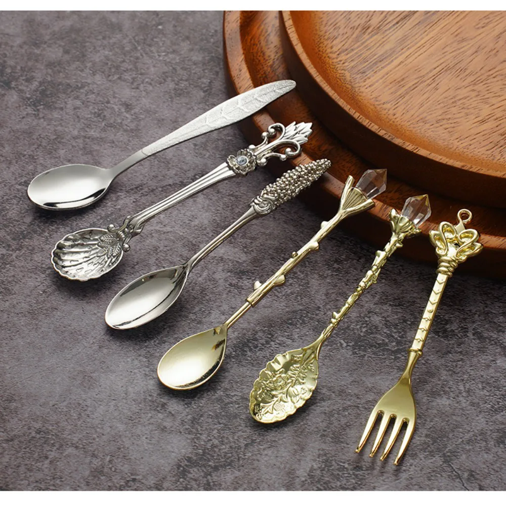 6PCs Vintage Palace Coffee Spoon Set Home Tableware Kitchen Gadget Set Ice Cream Jam Dessert Spoon Afternoon Tea Decor Tool Gift