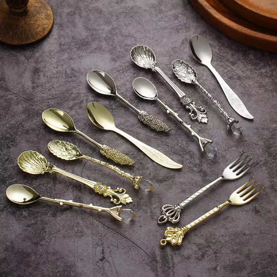 6PCs Vintage Palace Coffee Spoon Set Home Tableware Kitchen Gadget Set Ice Cream Jam Dessert Spoon Afternoon Tea Decor Tool Gift