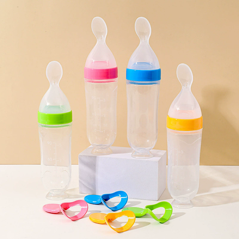 Squeezing Feeding Bottle Silicone Newborn Baby Training Rice Cereal Food Spoon Supplement Feeder Safe Useful Tableware for Kids
