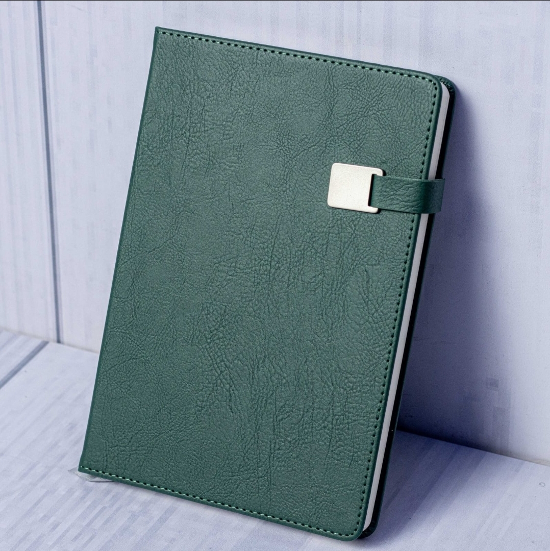 Premium E130 Executive Notebook Journal with FREE Executive Pen – Luxury Business Diary, Office Meeting Notebook, Professional Planner Organizer, School Writing Book, Daily Journal for Students