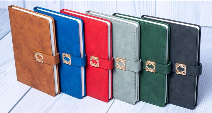 A5 Checked Executive Notebook Journal with Free Executive Pen – Premium Hardcover Diary for Office, School, Meetings & Daily Planning