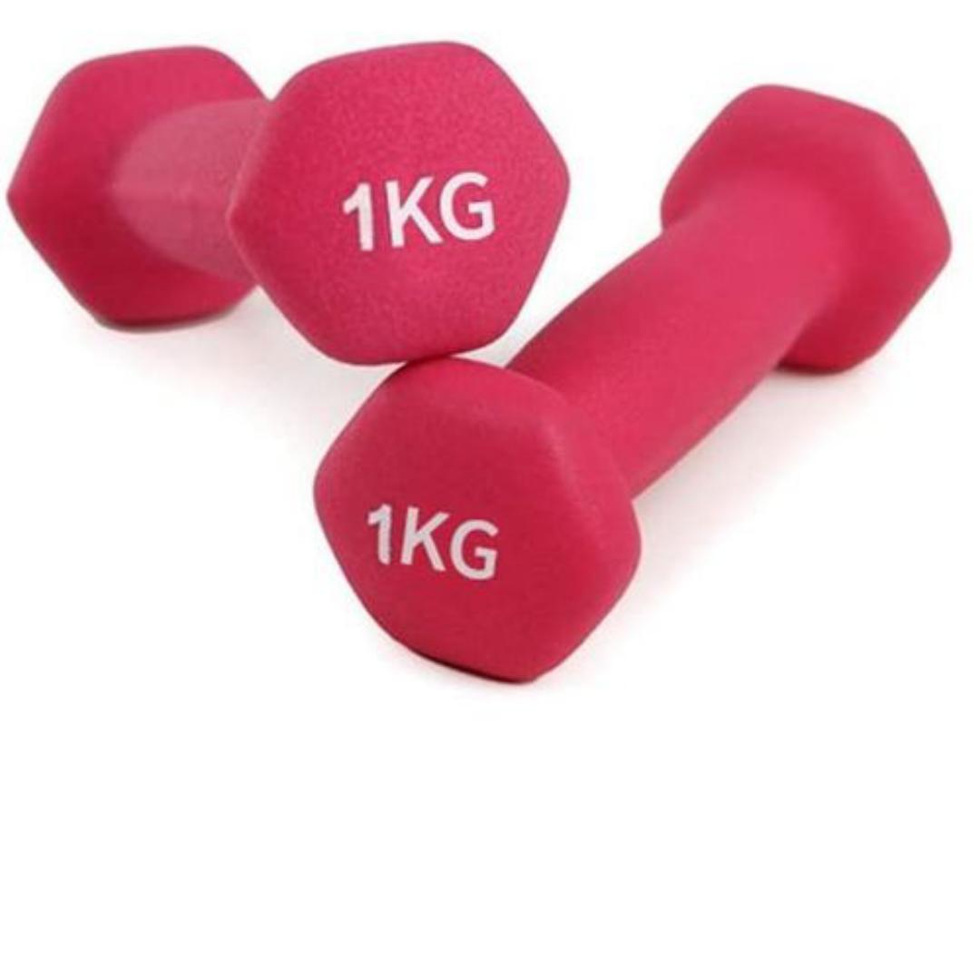 Hexagonal dumbbells ranging in weight from 1kg to 5kg.