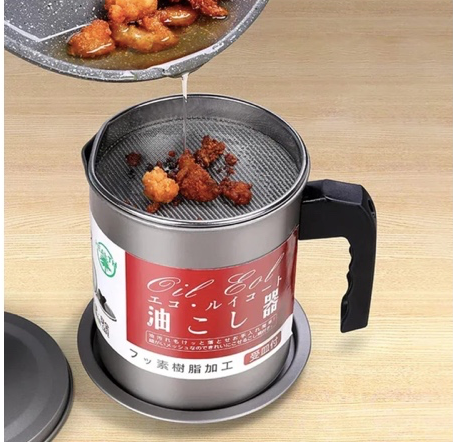 1.4L Strainer Oil Cooking Oil Filter Storage Oil Container Leakage Proof Oil Strainer Kitchen Oil Tank Cooking Oil Stainless-Steel Oil Filter Storage .Designed to remove food particles and impurities.