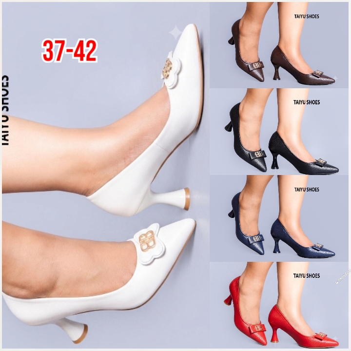 Clowse Ladies Kitten Heels – Elegant Pointed Toe Low Heel Shoes with Textured Finish, Comfortable Slip-On Fashion Pumps for Office, Casual and Formal Wear