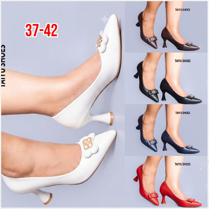 Clowse Ladies Kitten Heels – Elegant Pointed Toe Low Heel Shoes with Textured Finish, Comfortable Slip-On Fashion Pumps for Office, Casual and Formal Wear