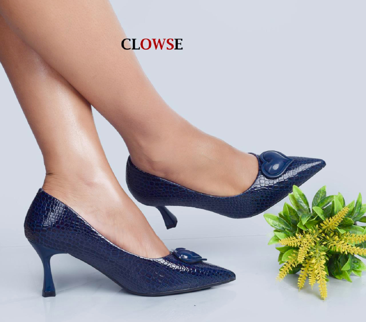 Clowse Ladies Kitten Heels – Elegant Pointed Toe Low Heel Shoes with Textured Finish, Comfortable Slip-On Fashion Pumps for Office, Casual and Formal Wear