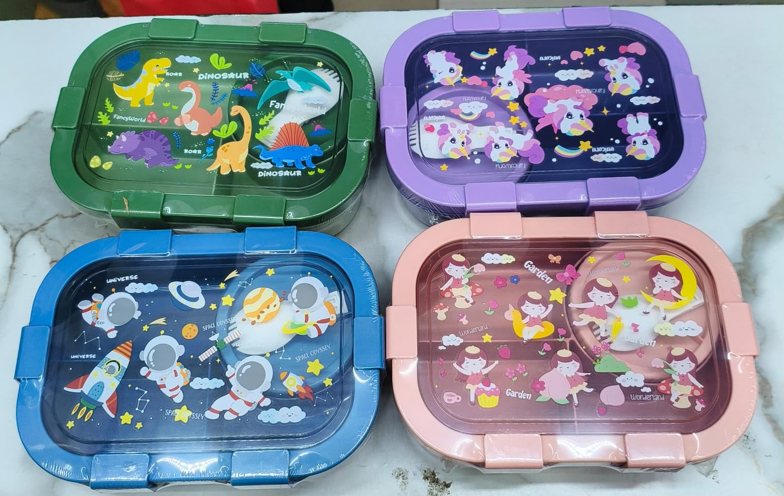 4-Compartment Bento Lunch Box with Spoon – Leak-Proof Food Container with Snap-Lock Lid, Multi-Section Meal Storage Box for Packing Lunch, Snacks, Fruits and Different Foods Separately