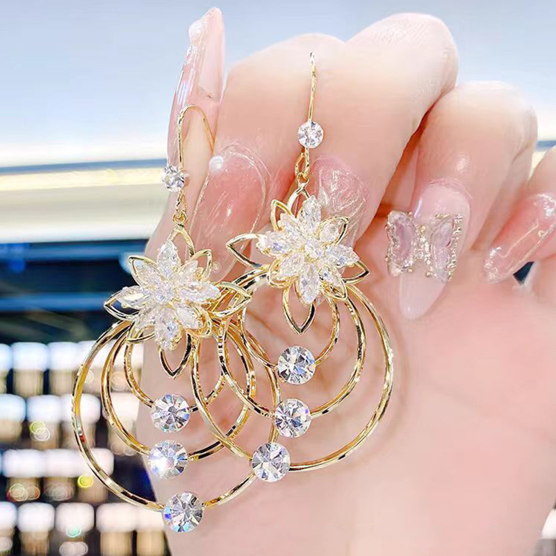 New Trendy Five-Petal Flower Tassel Earrings Korean Fashion Statement Zircon Ear Studs Elegant Flower Trendy Earrings