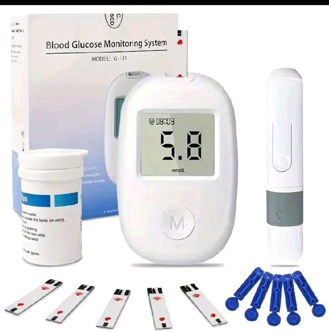Blood Glucose Monitor Glucometer Blood Sugar Diabetes Tester Kit + 50 pcs Test Strips + 100pcs Lancets Needles