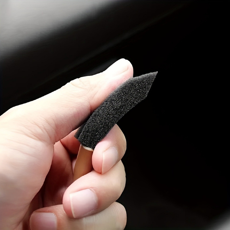 Car air conditioning vent cleaner, detailed cleaning brush, vent scrubbing brush, cleaning and dust removal, car interior cleaner.