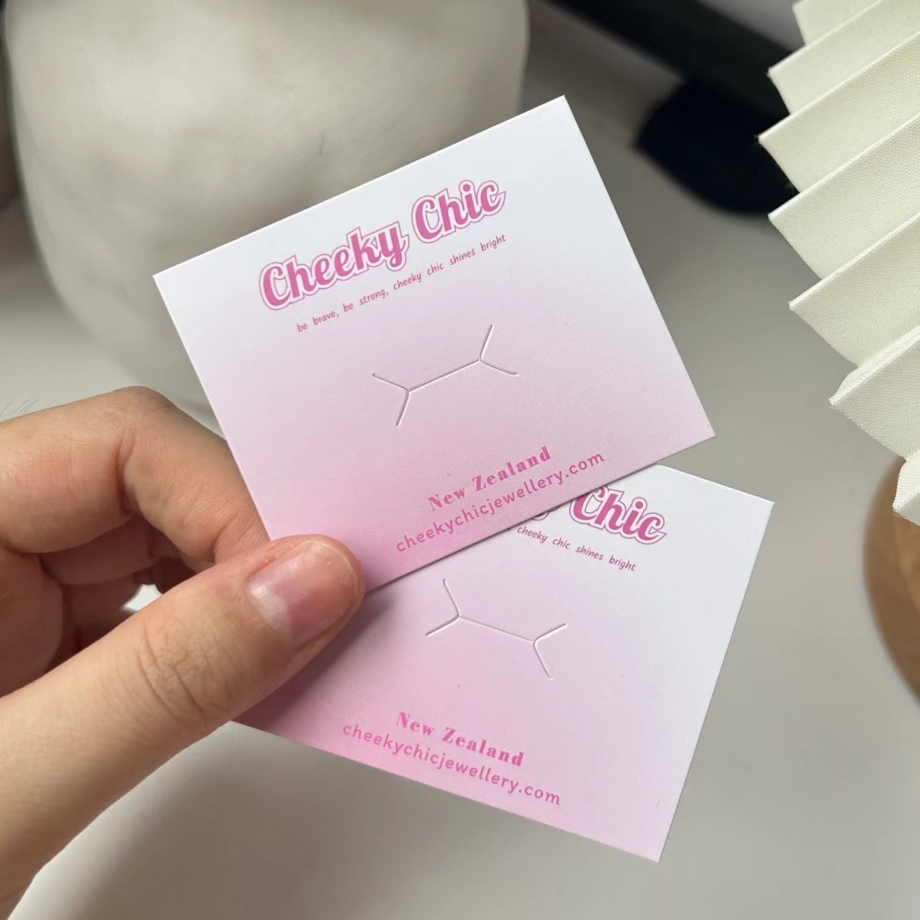 100 pcs/set Jewelry card, used for storage  of jewelry 、including necklaces and earrings.