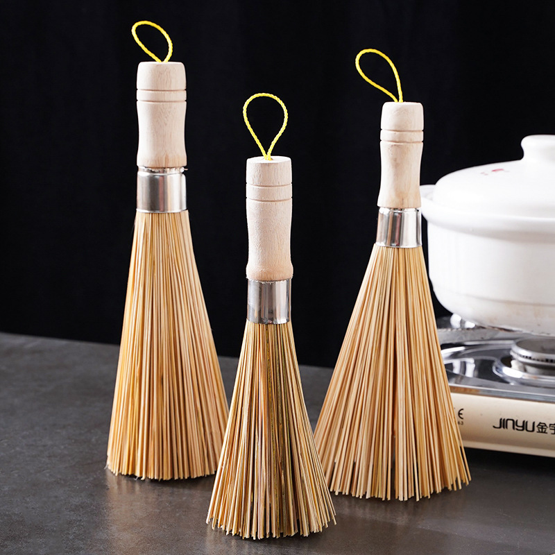 Wooden-handled cleaning brush, commercial vintage-style broom brush, long-handled brush, kitchen pot scrubber, hotel and restaurant slanted bamboo pot brush.