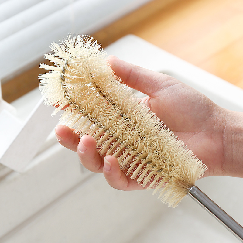 Long-handled cup brush, a kitchen cleaning tool that leaves no blind spots.