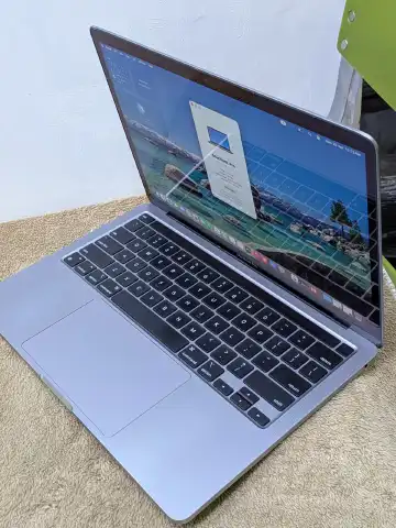 Apple Macbook PRO M1 256GB SSD