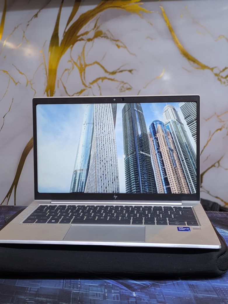 HP EliteBook 830 G8 Core i7 11th Gen 16GB RAM 512GB SSD 13.3" FHD Touchscreen Laptop pluswired mouse