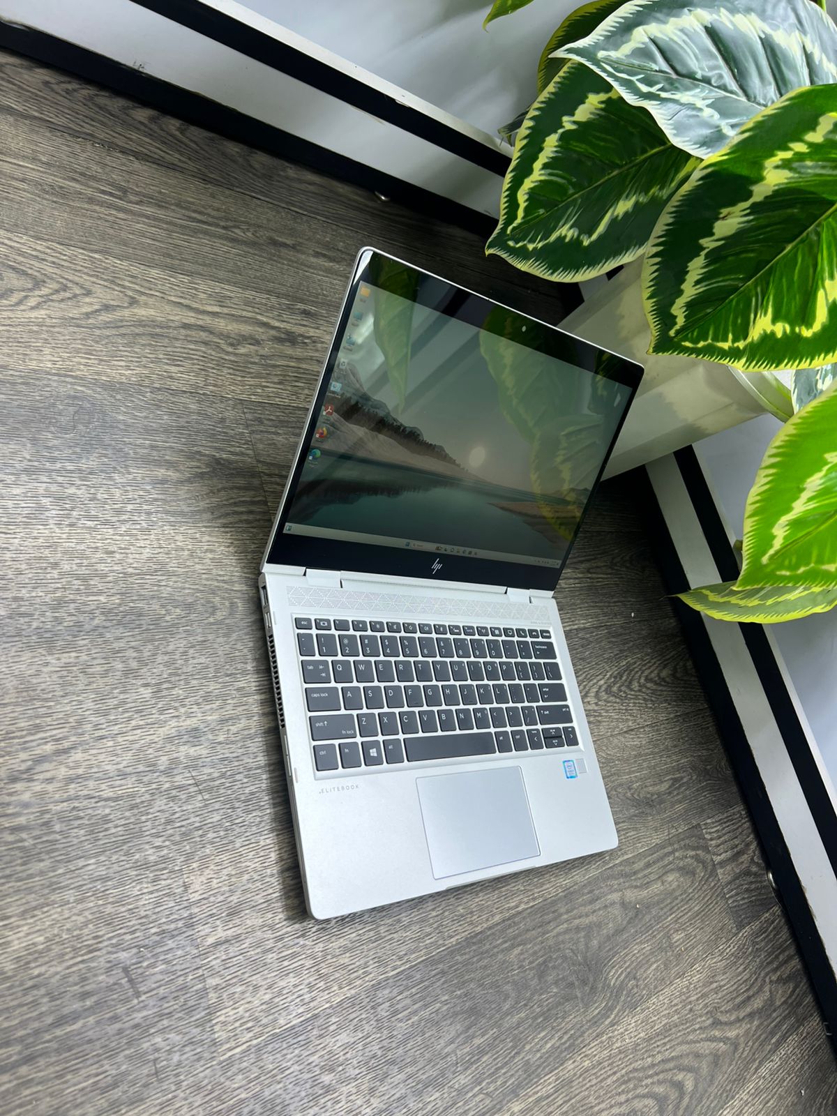 HP EliteBook x360 830 G6 – Intel Core i5 8th Gen, 8GB RAM, 256GB SSD, 13.3" Full HD Touchscreen, 360° Convertible Laptop, Windows 11 Pro, Premium Business Ultrabook