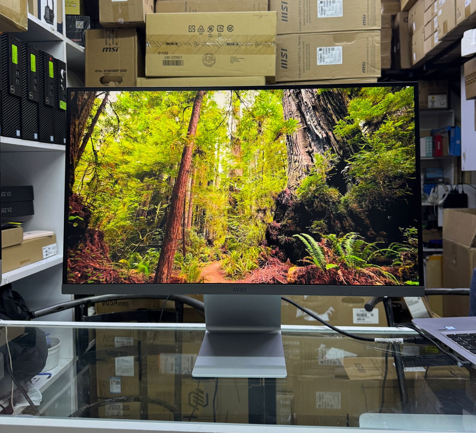 MSI Modern MD271UL 27" 4K UHD IPS Monitor | USB-C 65W PD | HDMI | DisplayPort