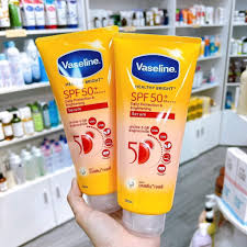 Vaseline Serum SPF 50 Bright Sunscreen Body Lotion Sun Protection With UVA UVB Defense Brightening Moisturizing Serum For Soft Smooth Skin Non Greasy Fast Absorbing Daily Sunblock For Dark Spot